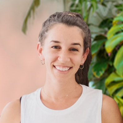 Carrie Susskind hawaii yoga teacher