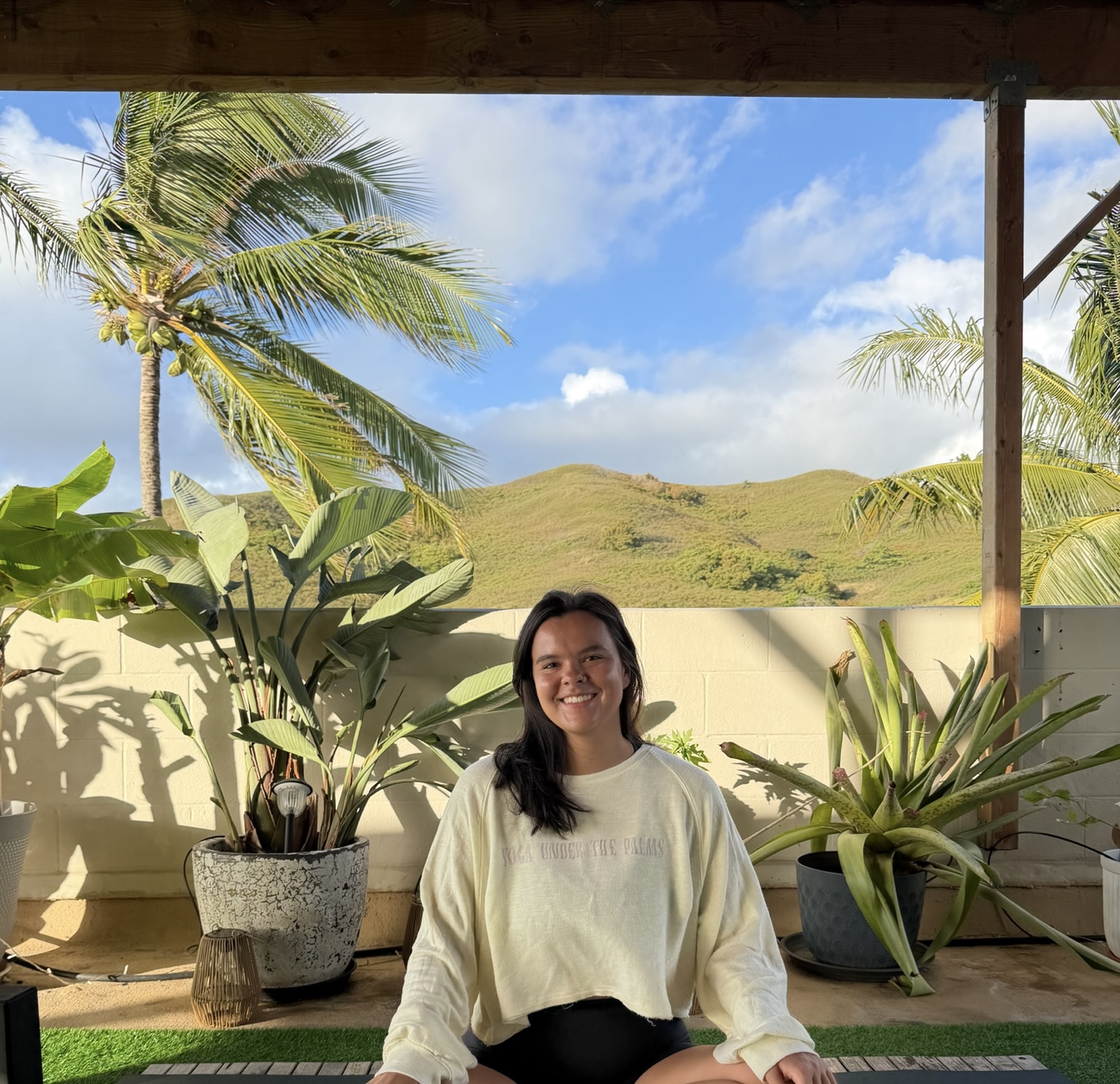 Samantha Barnett hawaii yoga teacher