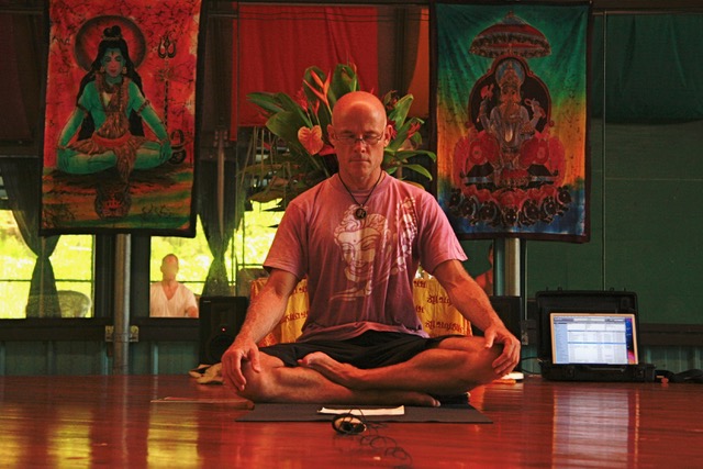 David Sanders hawaii yoga teacher