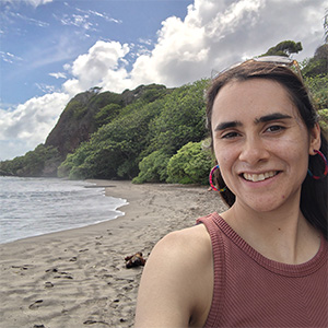 Lauren Gombas hawaii yoga teacher